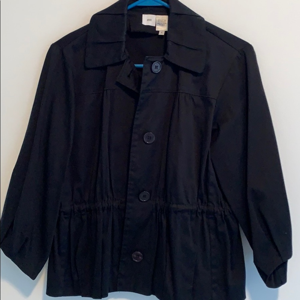 Cute black blazer!